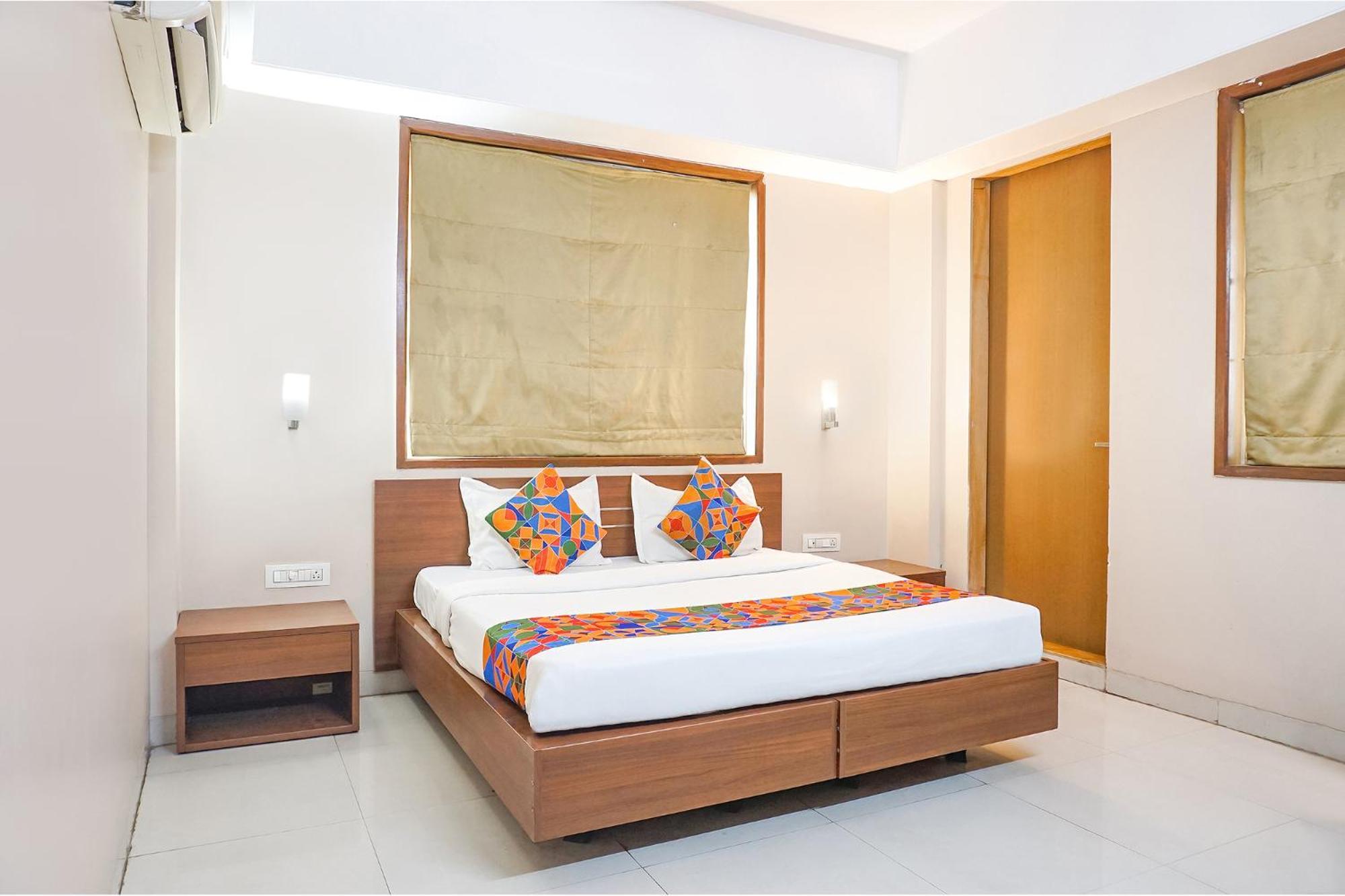 Fabhotel Classic Executive Phursungi Exterior photo