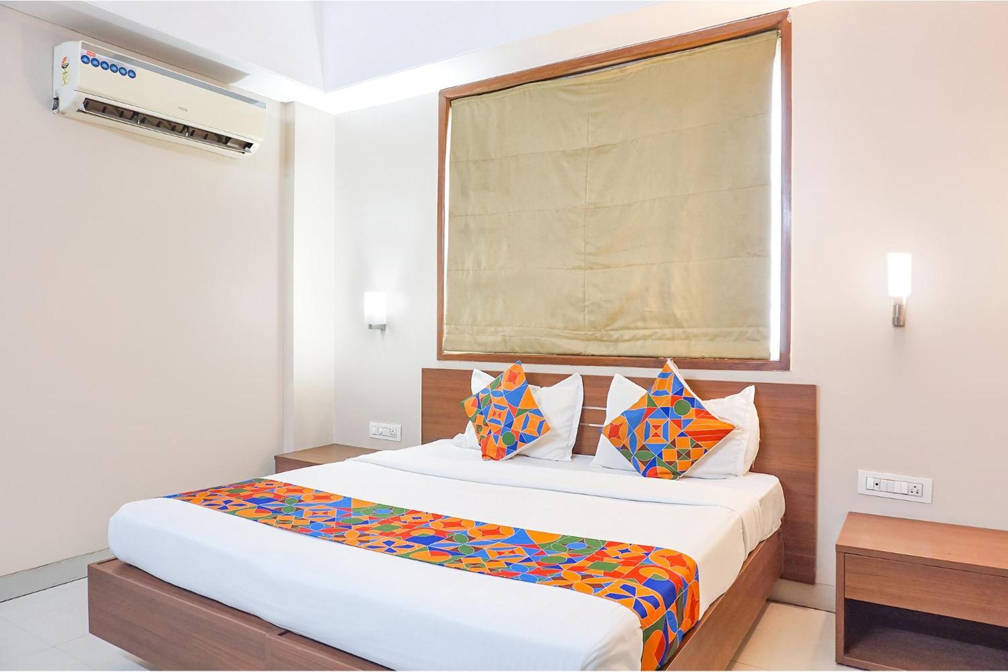 Fabhotel Classic Executive Phursungi Exterior photo